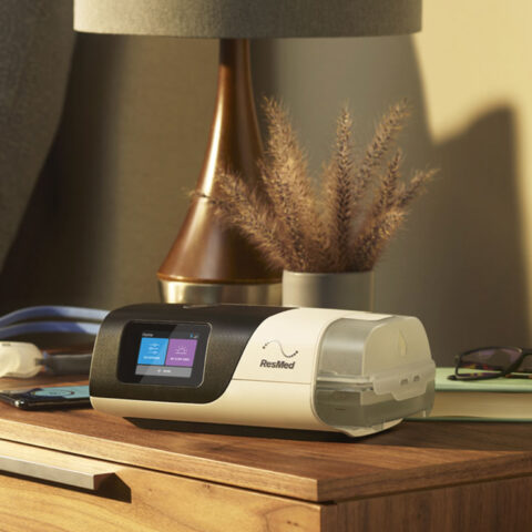 sleep-apnea-airsense-11-airsense-11-nightstand-day